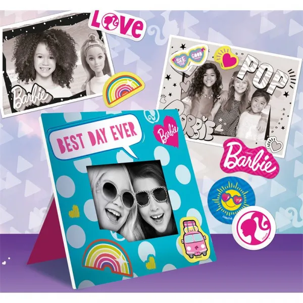 Barbie print kamera