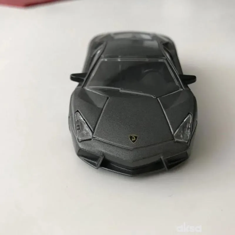 Rastar automobil Lamborgini 1:43 2020