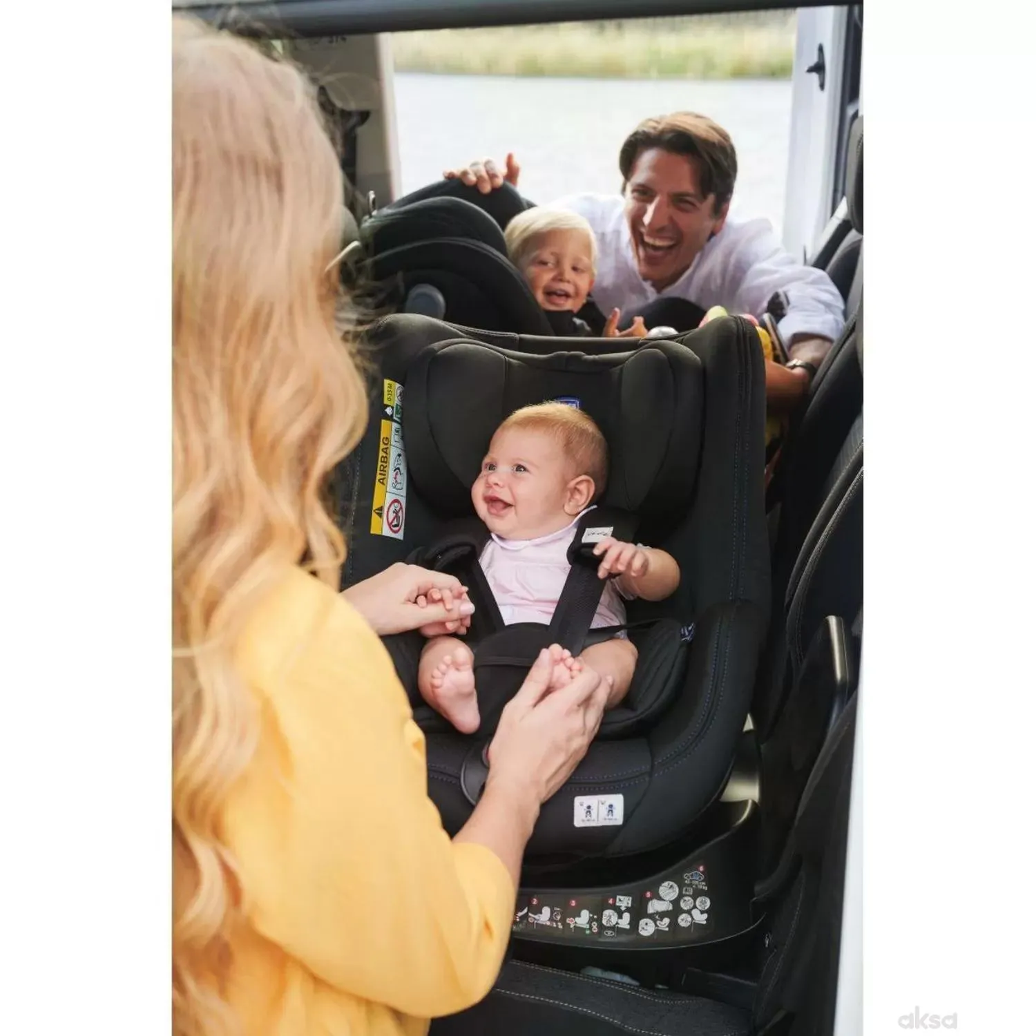 Chicco autosjedalica Seat2Fit i-size Air(45-105cm), BlackAir